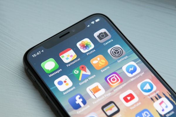 Mobile & Android Apps — AVERZA digital service